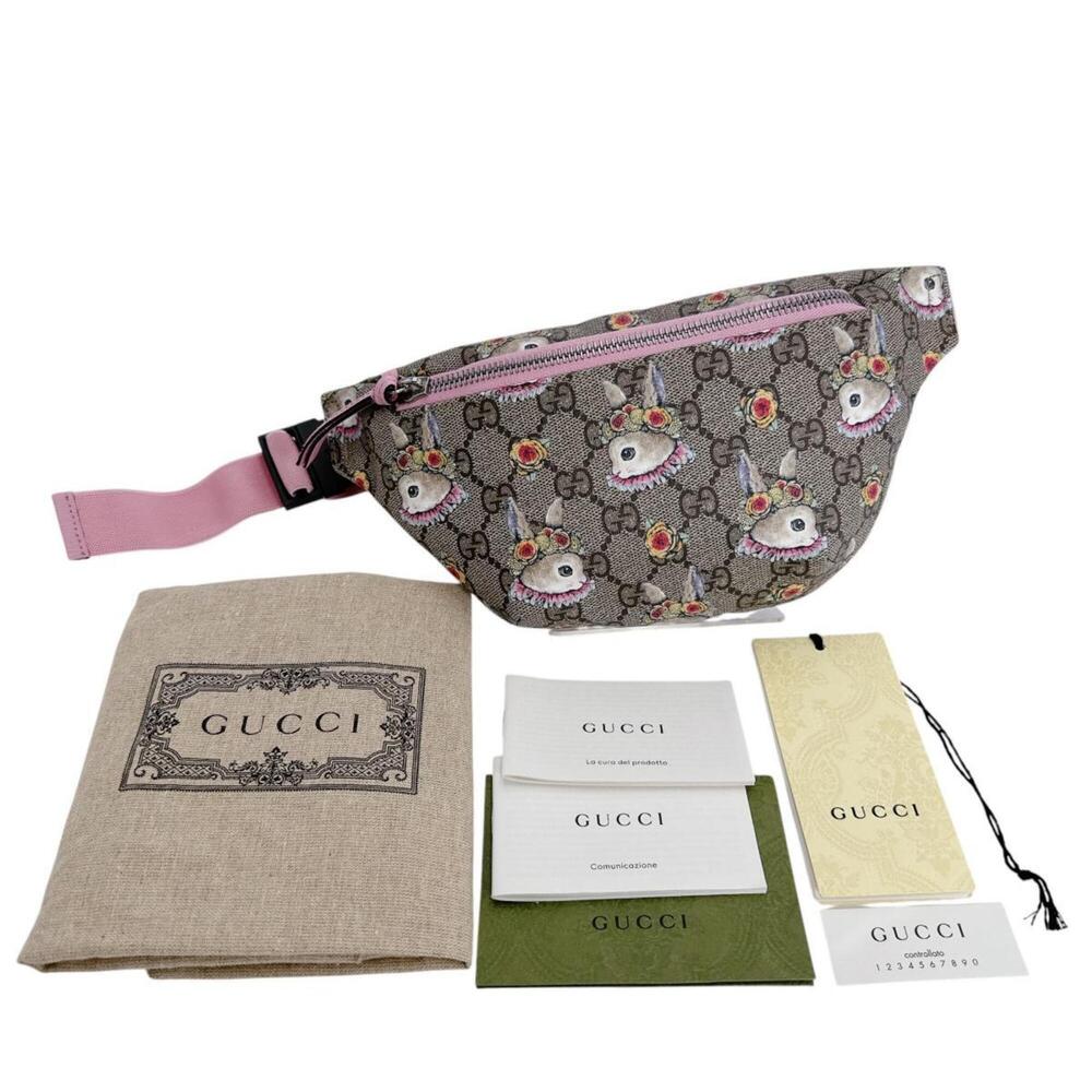 GUCCI Cream Fanny Pack